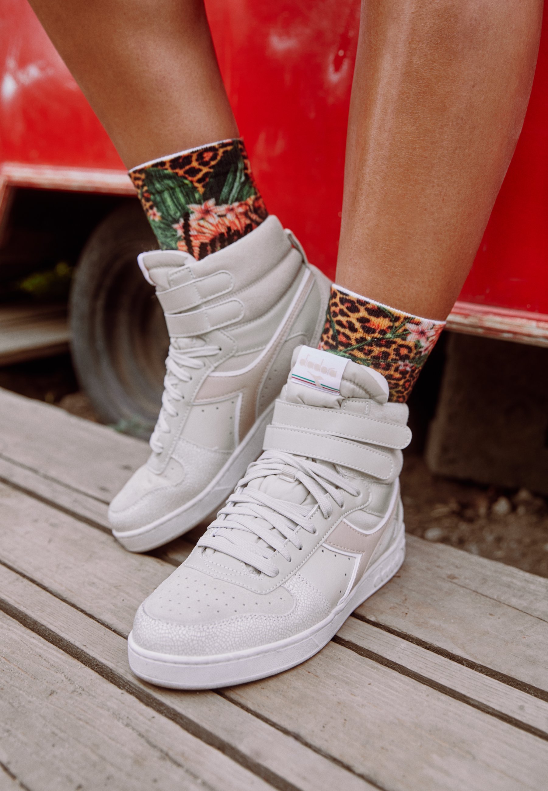 magic basket mid icona sneaker