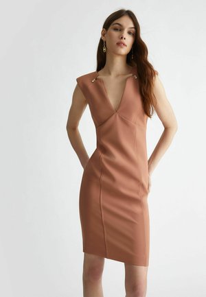 STRETCH SHEATH - Päevakleit - cognac