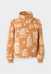 Brun fleece genser med hvite abstrakte mønstre, høy krage, halv glidelås og ribbede mansjetter, med et mykt, teksturert stoff.