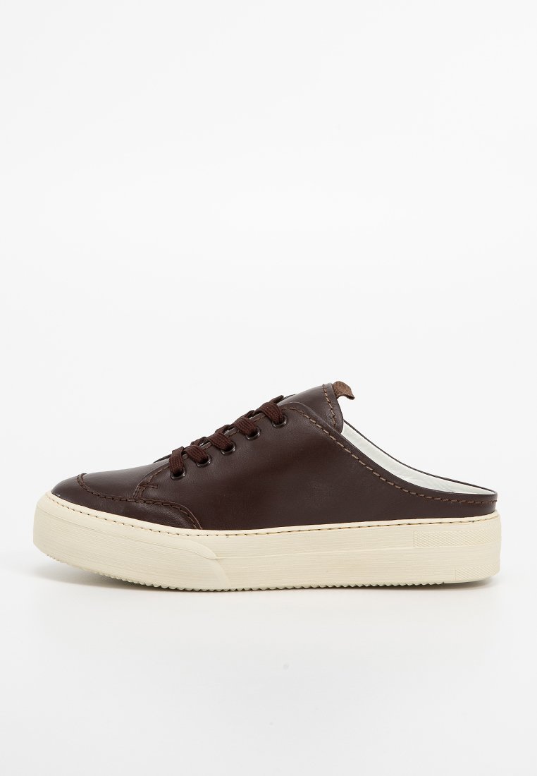 Sunnei Muiltjes bruin