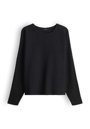 Top nero a maniche lunghe con tessuto strutturato, scollo rotondo e vestibilità comoda. Presenta spalle scese e orlo corto.