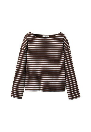 Cămașă maro cu mâneci lungi, dungi orizontale albe și decolteu rotund larg, prezentată pe fundal alb.