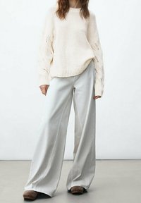 Massimo Dutti Trui - beige