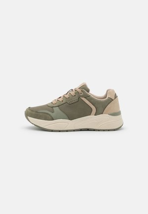 Esprit Sneaker low - forest