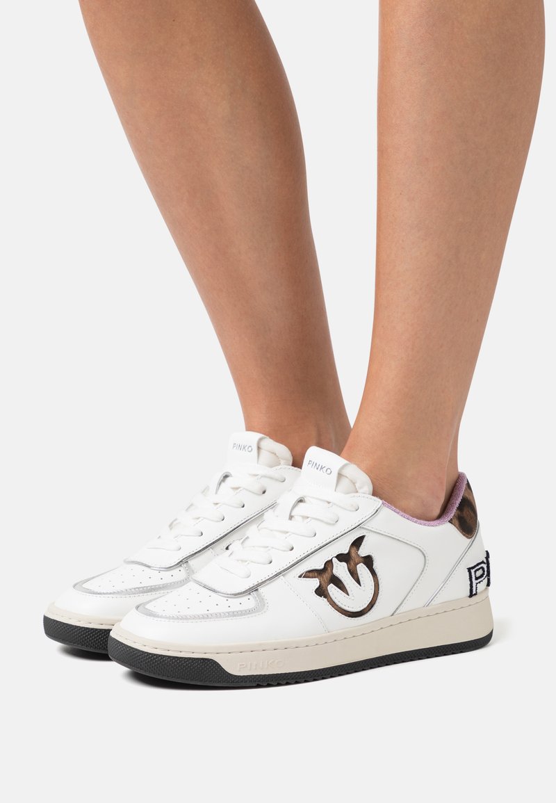 Pinko Bondy Basket Sneaker Pelle Vit, Zapatillas Deportivas Mujer, Zh2 Negro Oro, 40 EU