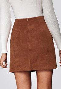 Cupshe FAUX SUEDE HIGH WAISTED MINI SKIRT - Áčková sukně - braun