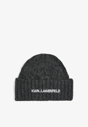 Gorro de malha cinza com textura canelada e padrão de malha de cabo, apresentando um logótipo bordado em branco "KARL LAGERFELD" na bainha.