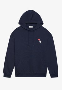 Felpa blu navy con tasca frontale, cordini e piccolo ricamo di una mano che tiene un cuore rosso sul petto.
