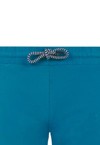 Turkio spalvos maudymosi šortai, pagaminti iš lengvos medžiagos, su elastingu juosmeniu ir juodai-baltu raštuotu virvute pritaikymui.