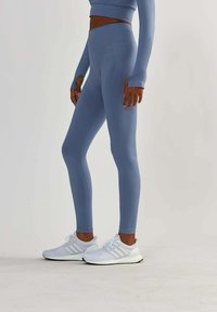 Thumbnail Image 7