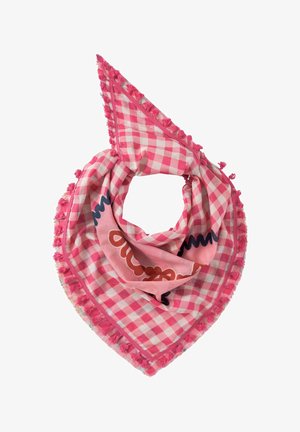 Roze en wit geruit driehoekig sjaaltje met een franjesrand en abstracte vormen in rood en marineblauw langs één rand.