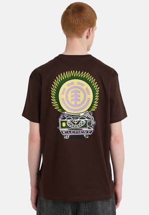 - T-shirt z nadrukiem