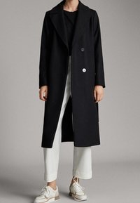 Massimo Dutti Mantel - black