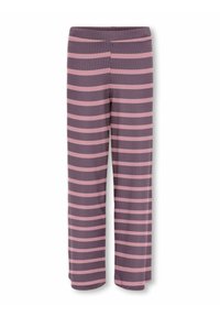 Fioletowe i różowe spodnie w paski o luźnym kroju, z miękką fakturą i elastycznym pasem dla wygody.