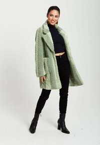 Liquorish IN STRIPE - Winter coat - green
