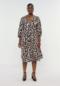 ONLY Carmakoma CARLIVIA 3/4 WRAP - Rochie de zi - cloud dancer