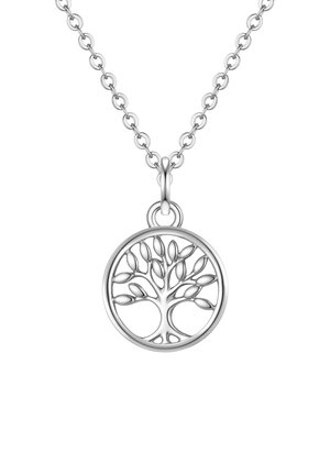 Collar de cadena plateada con colgante redondo que presenta un diseño detallado del árbol de la vida con tronco curvo y hojas ovaladas.