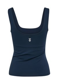 Marinblå ärmlös topp i stretchigt material, med fyrkantig halsringning och diskreta rynkade detaljer på sidorna, samt en logotyp fram.