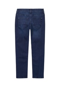 Jeans de mezclilla azul oscuro con corte recto, que presentan dos bolsillos traseros y una textura ligeramente desgastada. Sin herrajes ni adornos visibles.