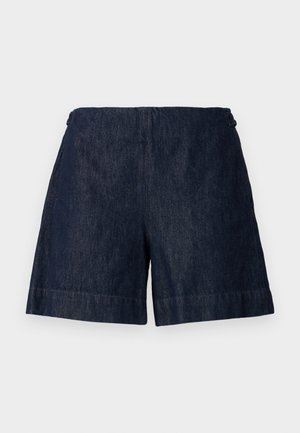 Donkerblauwe denim shorts met een hoge elastische tailleband en brede pijpen, afgebeeld tegen een effen lichte achtergrond.