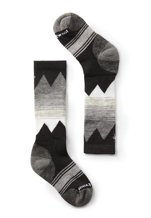 Par de calcetines de lana negros, grises y blancos con patrones geométricos de montañas y talones y punteras reforzados.