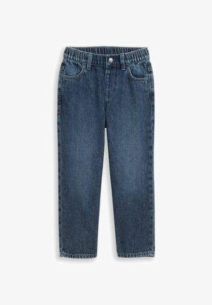 Dunkelblaue Jeanshose mit elastischem Bund, Frontknopf, Gürtelschlaufen und seitlichen Taschen, flach auf weißem Hintergrund gezeigt.