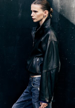 Weekday, TRACE OVERSIZE JACKET - Кожено яке - black dark