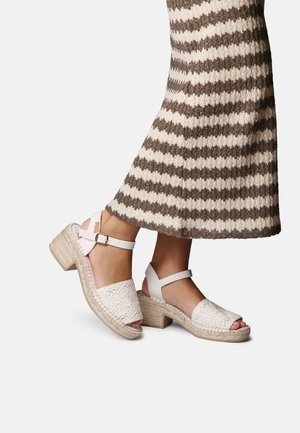 DOROTEA-AD - Espadrilles - cru