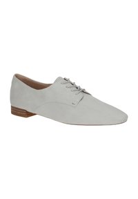 Chaussures oxford en daim gris avec un bout arrondi, un design à lacets et un petit talon en bois. Texture lisse avec des détails minimaux.