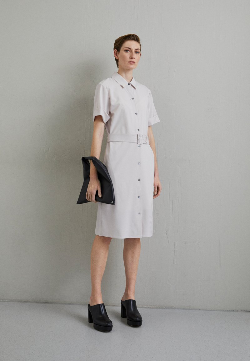 Theory BELTED TRACEAB - Ingruha - sand