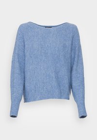 Pull tricoté bleu clair avec un motif texturé côtelé, col large et manches longues. Coupe légèrement courte.