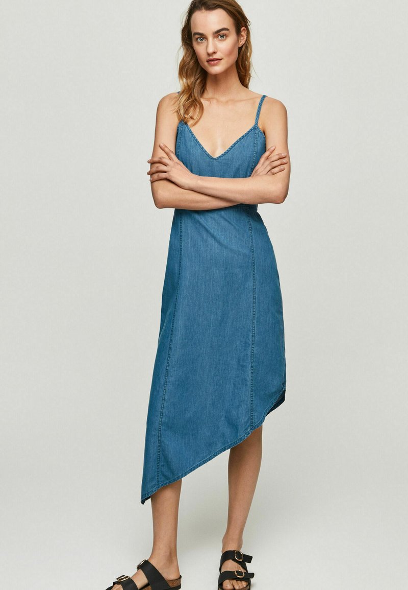 Pepe Jeans Jeansjurken blauw denim/bluedenim Pepe Jeans Jeansjurken blauw denim/bluedenim