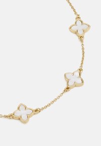 ALDO ELBELIA - Käevõru - ice