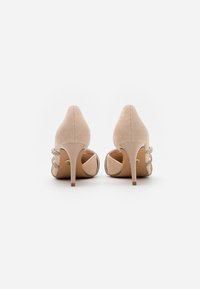 Buffalo Klassiska pumps - nude