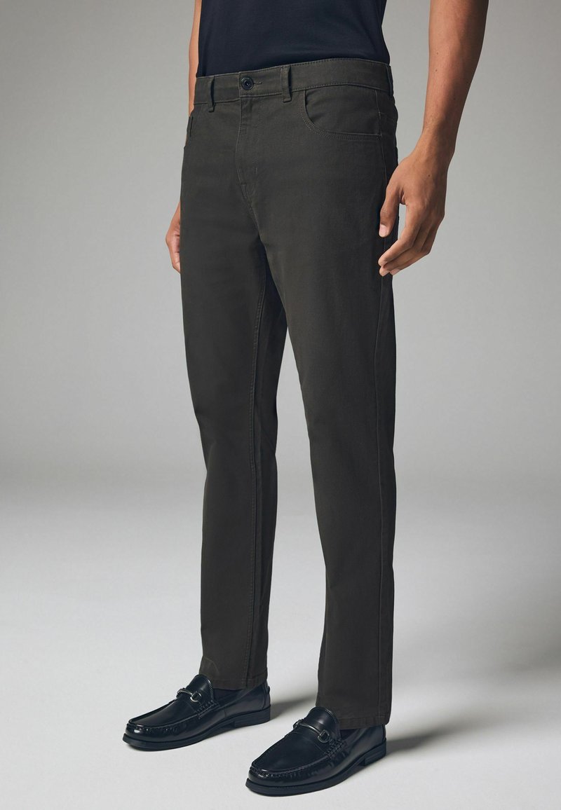 Next SOFT TOUCH STYLE - Jeans Tapered Fit - olive