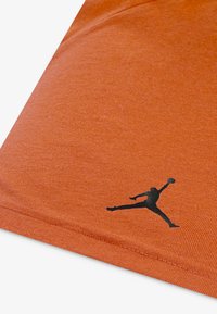 Jordan JDB ESS TEE - T-shirts med print - starfish