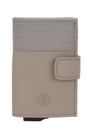 Beige synthetische portemonnee met een gestructureerde grijze stof bovenkant, een drukknoopsluiting en een ronde logo dat op de onderzijde van de voorkant is geboetseerd.