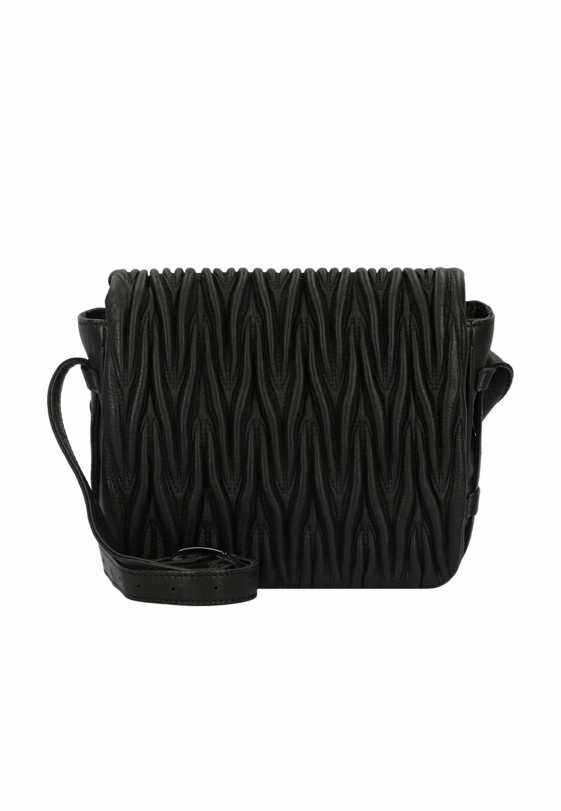 Borsa a tracolla nera in pelle con pieghe ondulate testurizzate, una lunga tracolla regolabile e una forma rettangolare compatta.