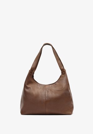 Borsa a tracolla in pelle marrone con una forma morbida e arrotondata. Presenta una singola tracolla robusta e dettagli di cucitura discreti. Texture liscia.