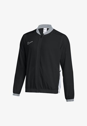 Schwarze Nike-Jacke mit grauem Kragen, durchgehendem Reißverschluss und elastischen Bündchen. Verfügt über seitliche Taschen und ein weißes Logo auf der Brust, aus leichtem Material gefertigt.