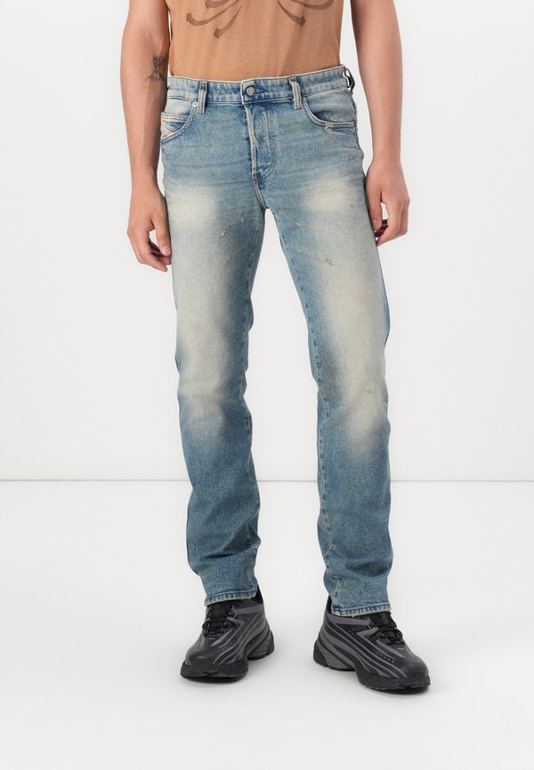 Straight leg jeans - 01