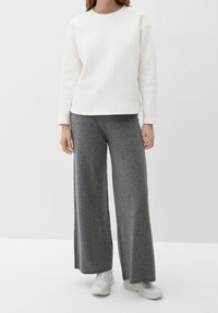 s.Oliver Felpa - off-white