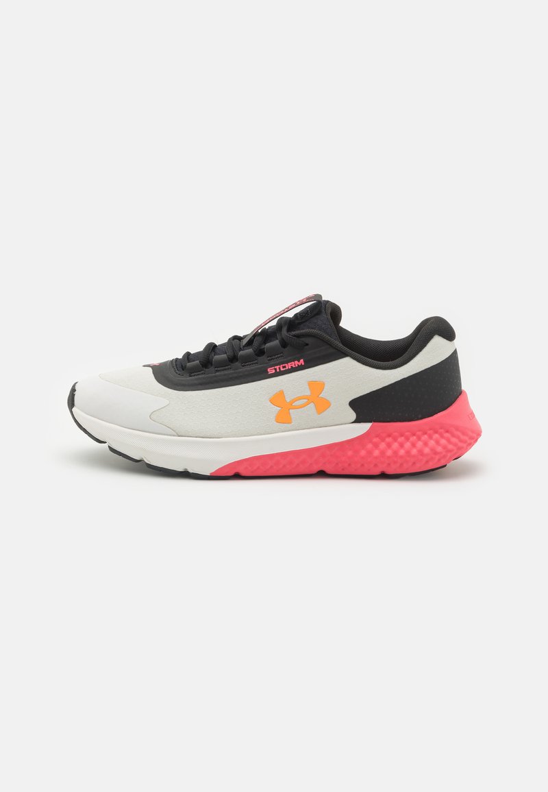 Under Armour CHARGED ROGUE 3 STORM Neutral running shoes white clay