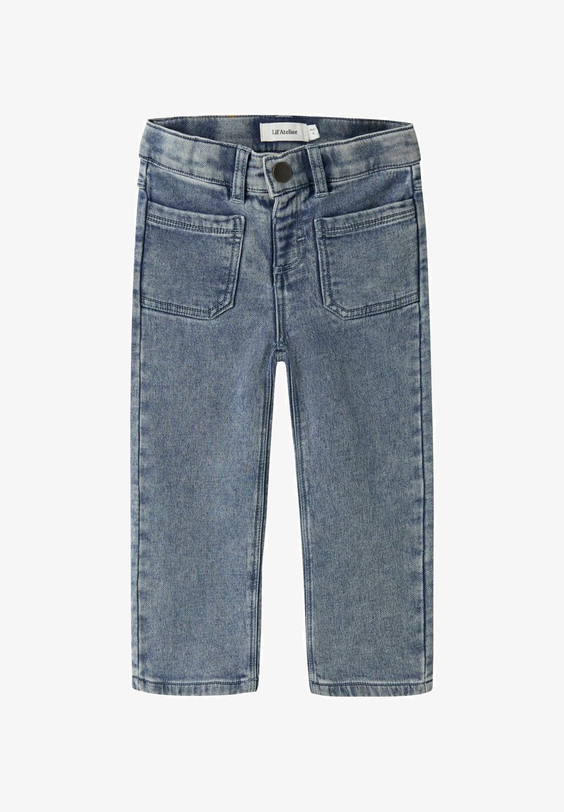 Pantalones vaqueros de mezclilla azul con un diseño clásico, que cuentan con un cierre de botón, cinco bolsillos y un ligero desvanecimiento. Corte recto y detalles de costura.