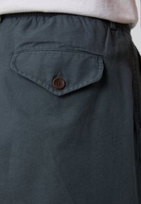 Pompeii LOOSE TROUSER - Hlače - emerald