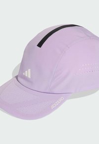 Light purple running cap with a curved visor, featuring a black accent line, mesh side panels, and white branding on the side.