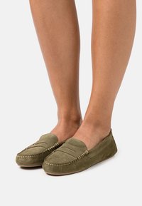 Pretty Ballerinas Mocassins - olive