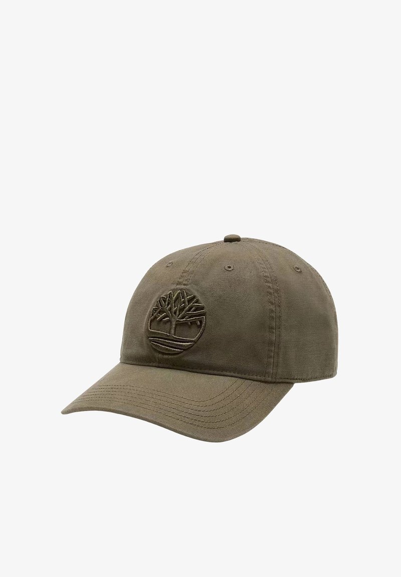 Casquette de baseball vert olive avec une visière incurvée et un logo circulaire brodé représentant un arbre sur la face avant.