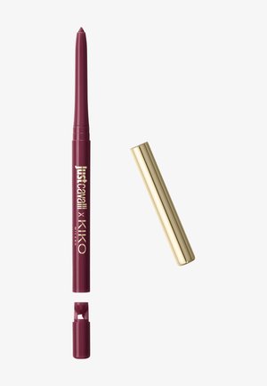 Crayon contour des lèvres mauve foncé rétractable avec taille-crayon à l'extrémité et bouchon doré brillant séparé retiré, présenté sur fond blanc.