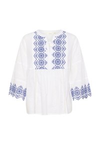 Witte katoenen blouse met blauwe geborduurde bloemmotieven, ronde hals, trekkoord en wijde mouwen met kantaccenten.